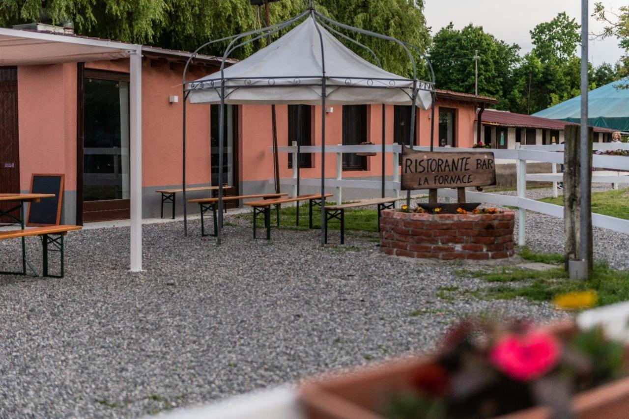 Agriturismo La Fornace Centro Ippico 코모 외부 사진